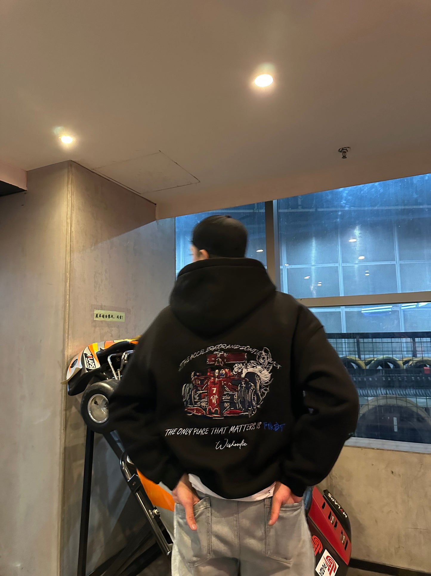 Sweat à capuche ample noir surdimensionné F1